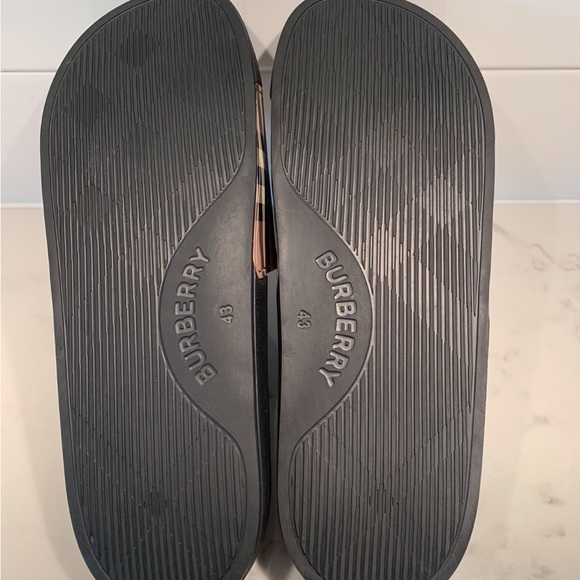 Burberry Slides (Archive Beige) - Picture 4 of 7
